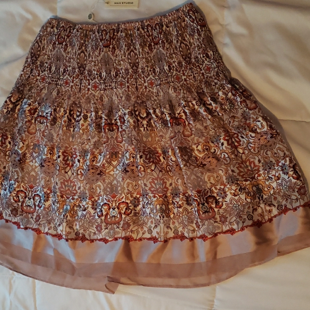 Max studio skirt